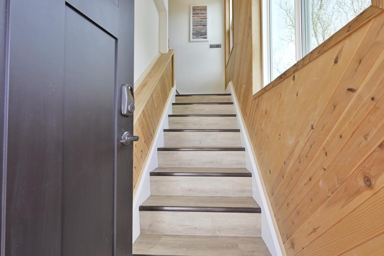 Modern Upstairs Loft - Newly Renovated! Villa ซาเลม ภายนอก รูปภาพ