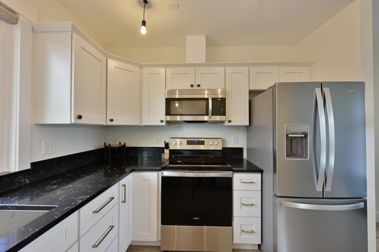 Modern Upstairs Loft - Newly Renovated! Villa ซาเลม ภายนอก รูปภาพ